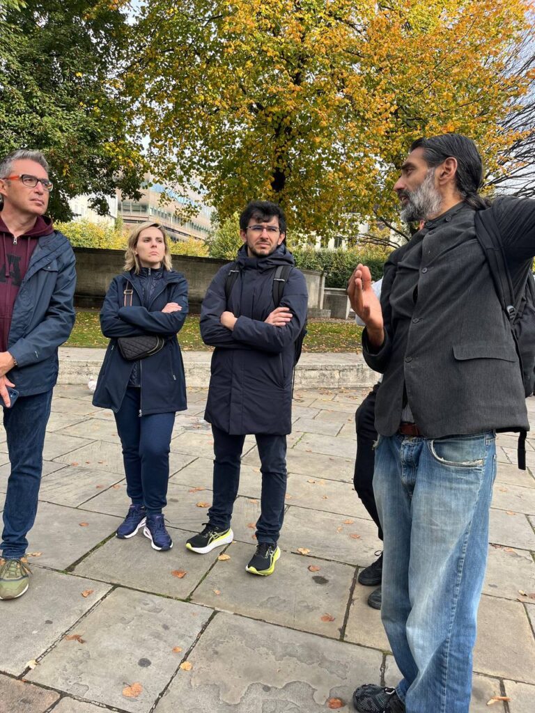 Pointing out the Phoenix on St Pauls Cathedral