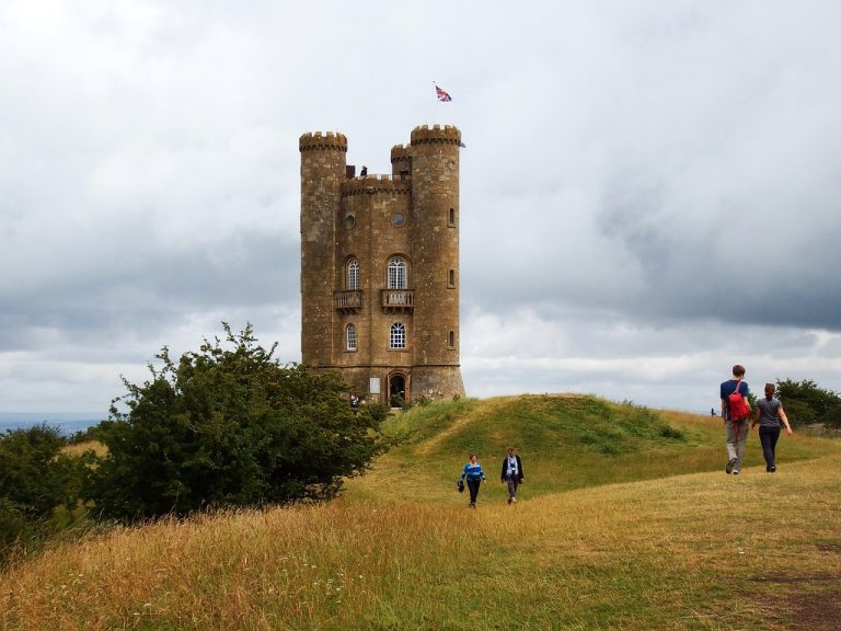 Broadway tower